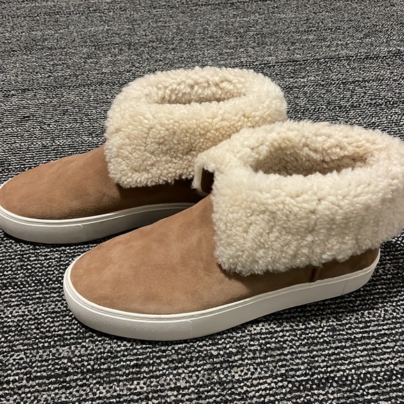 ugg lynus high top platform sneaker boot